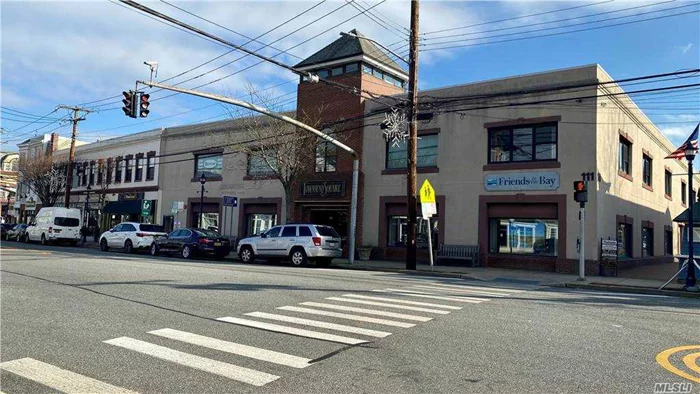 Townsend Square! The showcase office and retail building in the hamlet of Oyster Bay! Here you&rsquo;ll have high visibility as one of the main front window suites, approx. 1300 sqft in total, $27.30 price per sqft, of bright and spacious room to design as you like. High ceilings. Main entrance of building on South Street, Back entrance to municipal lot for parking convenience. Private Restroom. Adjacent to established and active businesses in and around Townsend Square. Access to common area rooftop terrace. Close distance to train, local park, beaches, shops and restaurants. Landlord flexible to create space to compliment tenants business. Rare Opportunity.