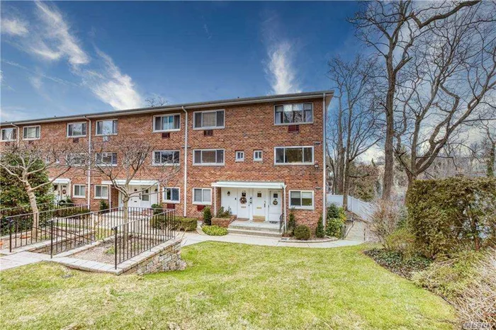 Lovely and updated 2 bedroom 1.5 bath corner unit at Carlton Bay, sun-filled with park views. Renovated kitchen and baths. Convenient to town, train and parks. Community pool, low taxes, private balcony, a must see!