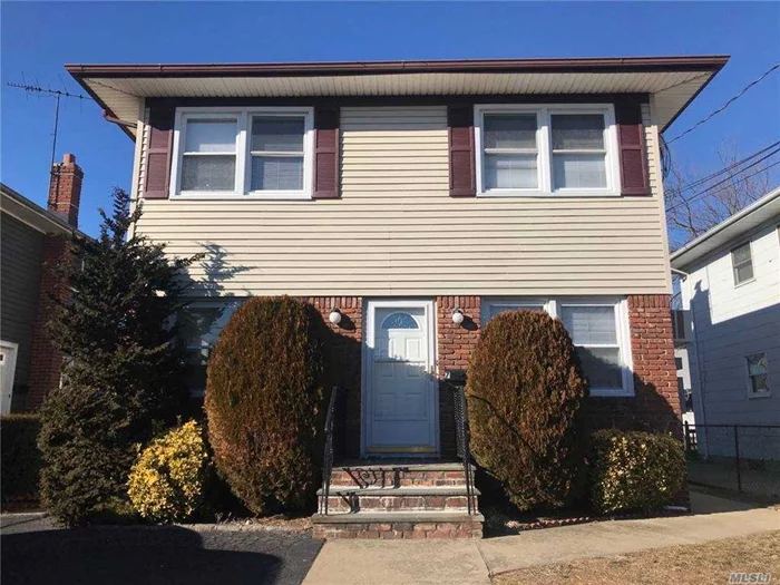 Completely Renovated 1st Fl Apt. Brand New Eat-In Kitchen. Finished Basement With New Designated Washer/Dryer And Storage. Use Of Yard. Pets Only With Permission From Landlord. Community Pool / Community Tennis.