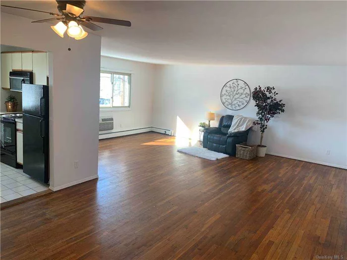 Rare Opportunity! Bright & Freshly Renovated Upper Unit -1Bdrm with spacious open DR/LR floorplan. Brand new stove & Dishwasher. Walk to LIRR, shopping & schools-close to Fire Island Ferries. Dogs & cats permitted. Clubhouse with pool, Gym, & Dog Run! 2 Unassigned parking spaces. Maintenance includes Taxes, Heat, Snow Removal, Star, Structural Insurance, Trash pick-up. Dont wait on this one!