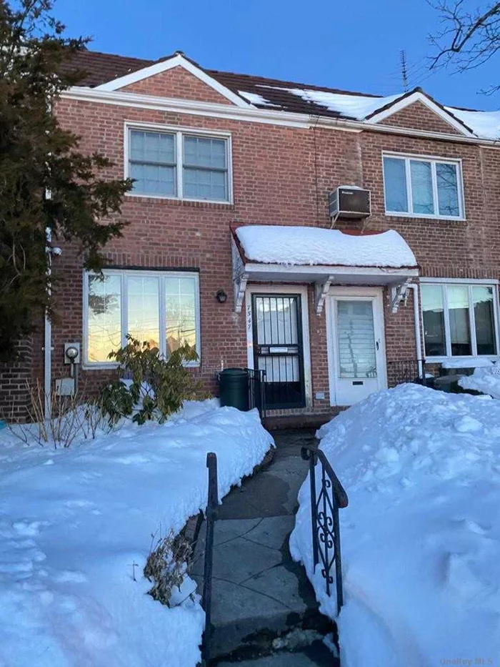 Townhouse Located in the Heart of Fresh Meadows. Great Opportunity for First Time Homebuyers or Investors. First Floor Offers Foyer which leads to Living Room/ Dining Room and Eat-In Kitchen, with the entrance to the Porch/Deck.Second Floor Offers, 2 Bedrooms, and 1 Full Bath. Finish Basement, Storage Room, Laundry, and a Separate Entrance to the Back Yard with an Attach Garage. Best School District, #26. Close to Parks, Schools, St. John&rsquo;s University, Shops, and Transportation. Convenient to All!!