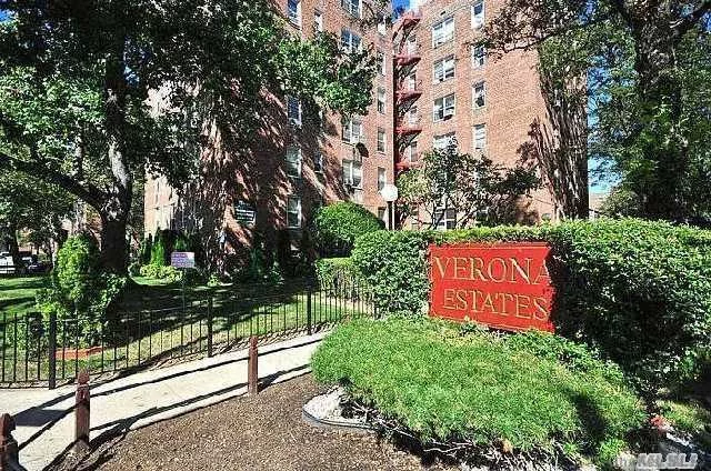 Beautiful One Bedroom Apartment at the Verona Estates in Forest Hills. The Unit Features a Custom Made Combo Kitchen, Separate Living Room, Spacious Bedroom, Hardwood Floors Throughout. Close to Buses, Subways, Stores, Restaurants, Parks and Playgrounds.