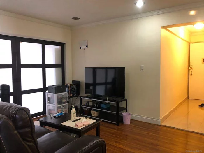 Large one bedroom condo unit, steps from train station, close to all restaurants and transportations, parking available, 24 hours doorman, on high floor and large windows and plenty closet space.