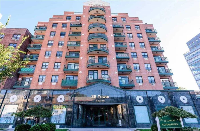 Very Well Kept Mint Condition Condominium In The Heart Of Flushing. Unit Featuring Hardwood Flooring Throughout, Lots Of Windows For Natural Lighting And Air Circulation, Sliding Door To Balcony With View Of Flushing And City Skyline. 24-Hour Doorman Building. All The Convenience Of Downtown Flushing: Renown Restaurants, Great Specialty Shops, Unique Boutiques, International Markets, Irresistible Coffee Houses/Bakeries, Shopping Malls, Professional/Medical Offices, Banks and Much More. Flushing Transit Hub: #7 Train, L.I.R.R.& Multiple Bus Lines.