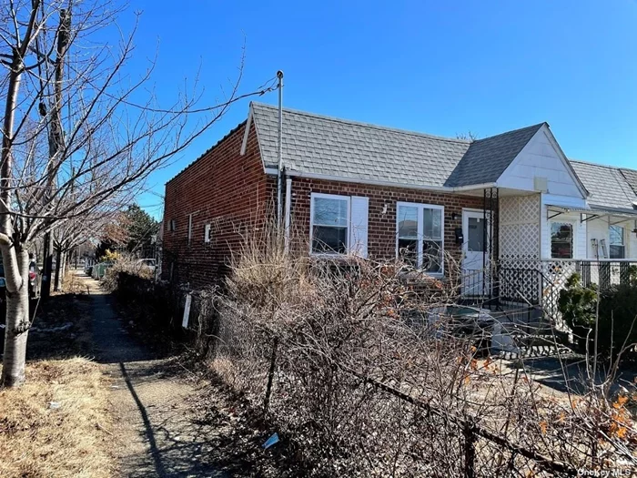 Perfect opportunity for a 2 bedroom brick ranch with private yard in Bayside. Close to all. Come down and make an offer and make this home your own!