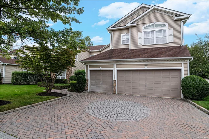 GLENEAGLE ESTATE HOME, POND VIEW OF THE GOLF COURSE FR THE NEW TREX DECK, UPDATED KITCHEN W/NEW GRANITE & NEW STAINLESS APPLIANCES OPENS TO THE FAMILY ROOM & DECK, MASTER SUITE W/WALK IN CLOSETS & PRIV BATH, ALL NEW CARPET, THREE CAR GARAGE, FULL FINISHED BASEMENT W/WALK OUTS, PANORAMIC VIEWS OF GOLF