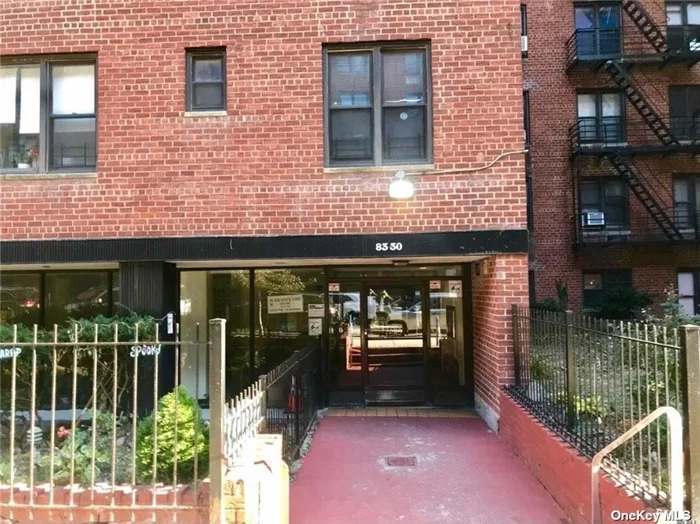 Great Unit on Top floor co-op in the heart of Elmhurst NY. This unit is close to everything. Transportation, shopping, supermarkets, etc. Minutes to Manhattan. Low maintenance. Rent after 2 years. Must see