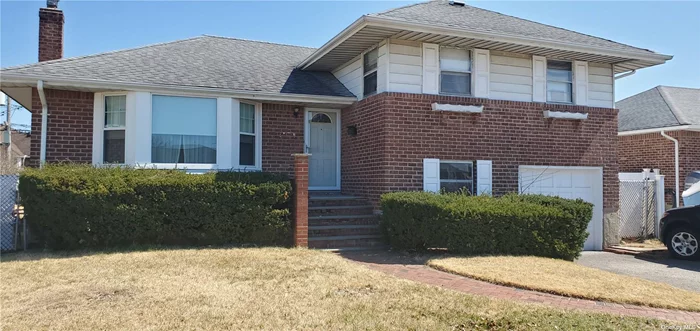 This home needs cosmetic updates inside but it is mortgageable. If you don&rsquo;t have the means to update right away this may not be a good fit for you.