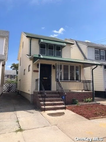 Location Location!!!! Detached 1 Family 4 Bedrooms 2.5 baths, Newly Renovated, Wood Floor Through Out. Full Finished Basement. Landscaped rear yard with full Interlock Brick Patio, lots of Storage and Private Driveway. Ready To Move In. Near Queens College, Ps 163, Kissena Park, Transportation Lie Buses(Q17, Q25, Q34) And Much More.