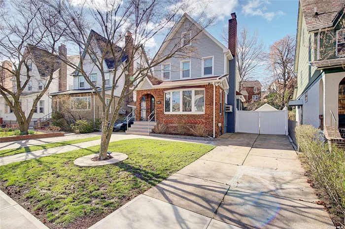 Fully detached 3-4 bedroom Colonial on a picturesque block in highly sought after Briarwood, Queens. Featuring a generous 1, 500 sq ft of living space, finished basement, private driveway, oversized 33 x 128 lot, and a custom backyard that looks like it came straight out of a Pinterest board. Third level of the home features a large finished attic with two windows, hardwood floors, and tons of storage. Second level features 2-3 bedrooms, hardwood floors, and an upgraded bathroom. Second floor was originally 3 bedrooms but owners converted one room into a large closet with custom built-ins, can easily be converted back if desired. Main level of the home offers a huge living room, wood burning fireplace, formal dining room, renovated kitchen, breakfast nook, full upgraded bathroom, mud room, recessed lighting, high ceilings, and much more. Basement features utility room, laundry room, and sizeable recreation room.