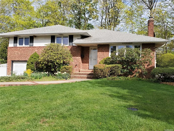 Prestigious Princeton Park in Jericho! Well Maintained & Updated Brick House can be Easily Converted to 4 Bedrooms! Full Finished Basement with an Extra Bedroom + Gas Heat! Low Tax is not Including Star Exemption! Near to shopping, Transportation, LIRR and Schools! Won&rsquo;t Last... Price to Sell!!!