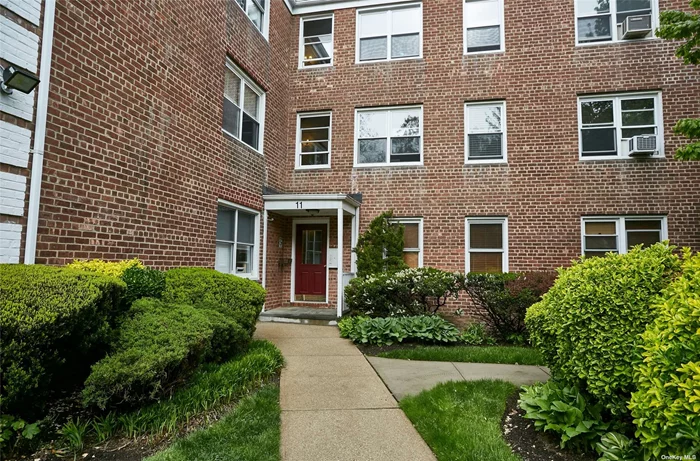 Spacious And Sunny One Bedroom Top Floor Corner Co-Op Features A Foyer, Renovated Kitchen With Quartz Counter Tops And Stainless Steel Appliances, Dining Room, Living Room, Wood Floors, Updated Bathroom, Plenty of Natural SunLight, Lots of Windows, Good Size Bedroom. This Unit is nestled in a beautifully landscaped Courtyard. Walking Distance to LIRR Station, Close by Super Markets. Parking Is On Waiting List. No Flip Tax. %59 of the Maintenance Is Tax Deductible. There Are Laundry Facilities On The Premises And Also Bike Storage Room. Roslyn Gardens Are Conveniently Located Near Major Highways, Shopping, Restaurants And Transportation. The Minimum Down Payment Requirement is %20. Two Cats Are Allowed.