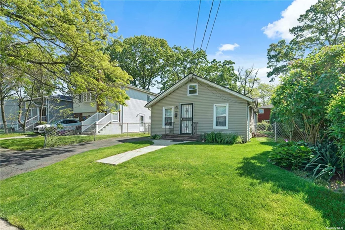 Great starter home or for investment! This single family property includes a livingroom, eat-in kitchen and 3 bedrooms. The backyard has a huge lot size and offers endless potential.