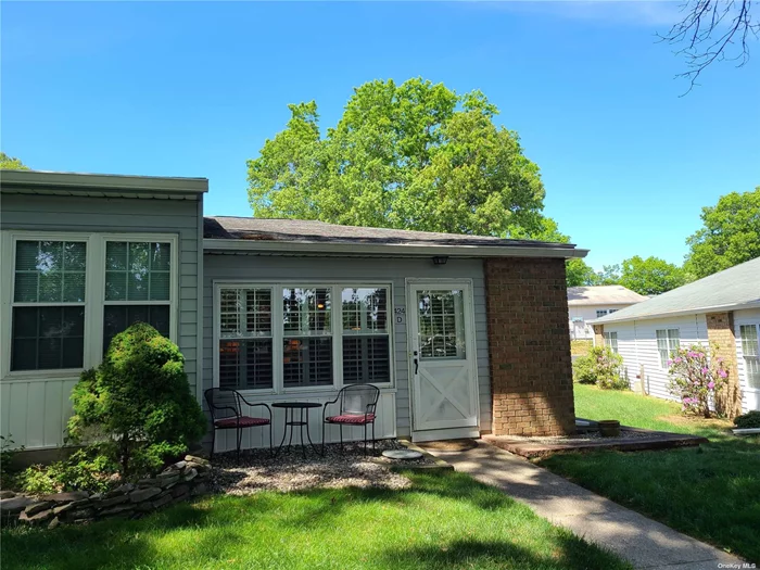 Stunning corner Eton. This was totally renovated 5 years ago. Updates include windows, laminate floors throughout, crown molding, kitchen, bathroom with walk-in shower, electric panel, washer/dryer. Plantation blinds included. Furniture is available. Porch wall was taken down to give a an open concept, and added square footage to living space. This is sure to sell quickly. Buy now and enjoy the beautiful pool and golf course, and the many other activities Leisure Village has to offer. One pet policy, one car allowed per person.