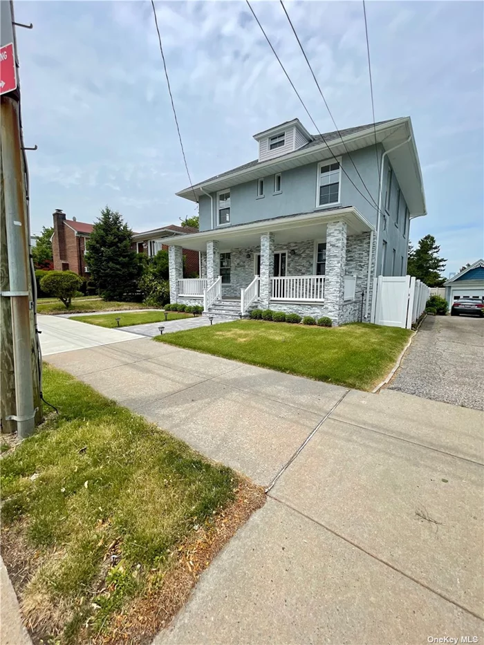 Magnificent 2020 renovated house in the heart of Whitestone. The home features a lot of modern design with luxurious materials. This is a single family home that offers 3 levels with 4 bedrooms. A lot of backyard space with a heated in-ground pool and porch space in the front and back. The kitchen has beautiful marble countertops, customized cabinets, and high-end light fixtures. Also, there is a huge basement space w/ full bathroom and a separate entrance. This home has it all, and more! Come see today, won&rsquo;t last! Driveway can be negotiated in plans and permits.