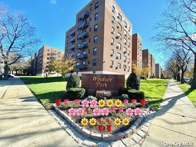 EXCELLENT GUTTED JOB RENOVATION !!! CUNINGHAM PARK VBIEW !!! SOUTH WEST Corner 1 Bedroom Apartment on 3rd floor of elevator high-rise building , Facing To Cunningham Park. School District #26, PS205/ MS74. Bus Q88/27, Q46 To E/F Subway, QM5/8/35.Short Distance To All Shops/Coffee Stores/Bank/Grocery etc. community pool / gym/tennis court/walk path /sitting area/ Sublet Allows After Owner Occupied 3 Years Needs Board Approval. NO dog . laundry room located at basement . highway #295/495 /Clearview pkwy near by .