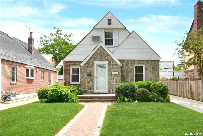 Well Kept Detached Brick One Family House With 4 Bedrooms, 2 Baths + Finished Basement & 1 Car Garage. 25x43 Building Size & 40x100 Property. Mid-Block On Quiet Tree-Lined Street. Convenient To All Shopping, Transportation. Great Flow Of Entertaining. Exceptional Opportunity ! Best School Dist#26. Prime Bayside Hills Location !