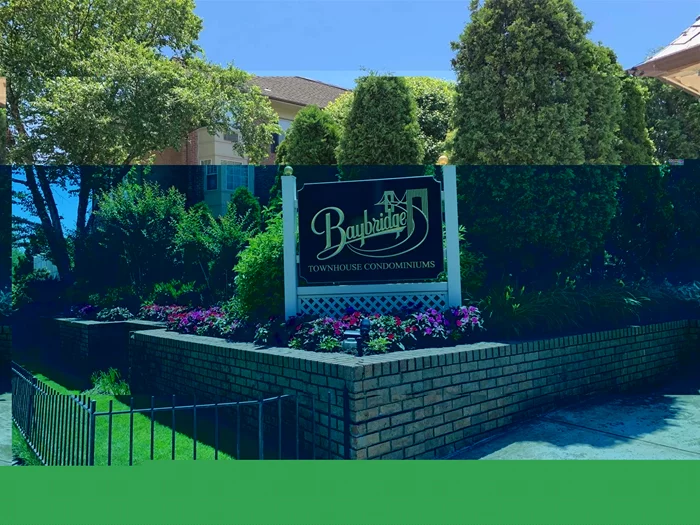 Welcome to Baybridge. A luxury Condominium complex with 24/7 security and numerous amenities. The unit boasts an open concept lr/dr rm & eat-in kitchen, is on the top floor and has views of the Throgs Neck Bridge & bay from 2 of the bedrms. The kitchen has been updated and features SS appliances. There are a total of 3 generously sized bedrms and 2 full baths. Boasting hdwd fls throughout, washer/dryer in the unit, storage in the basement, one car garage, parking in the driveway. Resort style living comes to life with an out-door pool, indoor pool, club house, gym, tennis, basketball courts, steam room/sauna and indoor running track. There is a park directly across, with seating, green space and a walking path. The location is very convenient, close to shopping, dining and transportation. Very easy commute to NYC via car, express bus and LIRR. SD#25. Your home awaits, make an app & start enjoying life. There is a special assessment of $150. until 12/1/21 See attached letter., Additional information: Appearance:Excellent, Interior Features:Lr/Dr