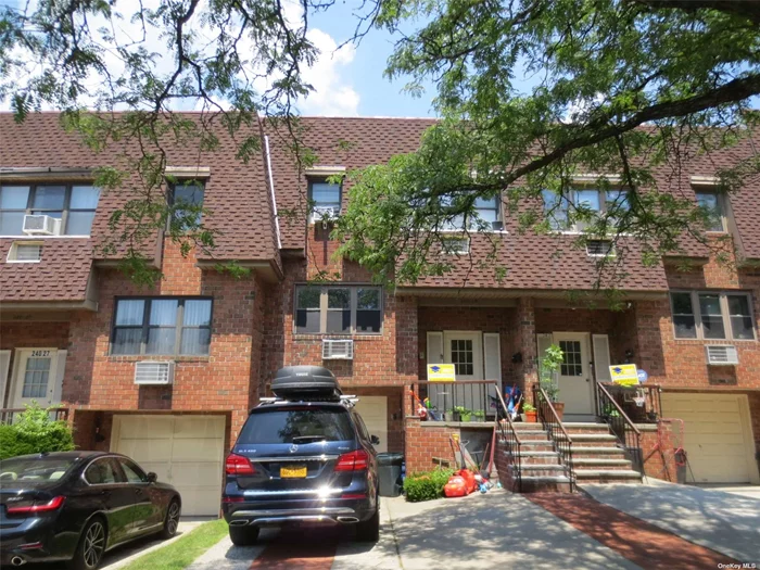 consist of 3Br. 2Ba. Apartment and 2Br. 2Ba. Apartment. Attached Garage with with drivway (can fit up to 2 cars.) Close to major highways. Lirr. shopping, Great rental income HURRY!