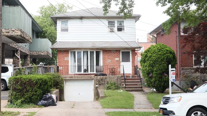 Nice Detached Brick Colonial With 3 Bedrooms, 2.5 Baths. Convenient To Transportation/Shopping. Perfects Location For Professional Use. Walk To Northern Blvd & Lirr. Best School Dist 26 - P.S.203, M.S. 158, Bayside H.S. Prime Bayside Location ! Must See .