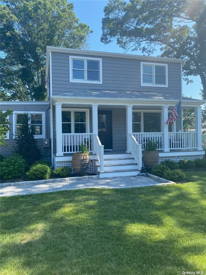 Just Renovated 4 Bed 2Bath Colonial In The Connetqout School District. Wood Floors, New Baths, Beautiful New Kitchen, Pavered Driveway and Gorgeous Yard.