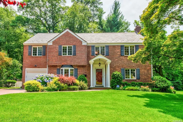 This elegant, classic and beautiful Brick Colonial home ideally situated in Strathmore Vanderbilt, and completely renovated in 2014, offers modern looks and so much more extra spaces, 3 bedrooms and 2.5 baths. Walk out Basement. Close to Americana Shopping Center & School.