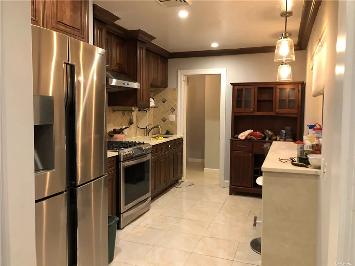 Beautiful newly renovated first floor house includes a finished basement; Located in the heart of Bayside, minutes away from many restaurants, supermarkets, shops and parks; nearby transportations available for the LIRR and MTA buses;