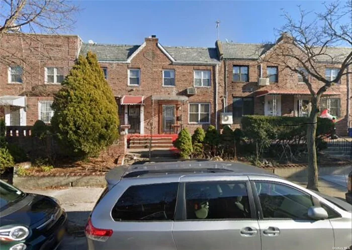 18x36 Attached brick 3 floor townhouse. Featuring a ground floor entrance and exit in the basement. On one of the most desired blocks in Fresh Meadows. Home is in original condition. Pictures will be available shortly.