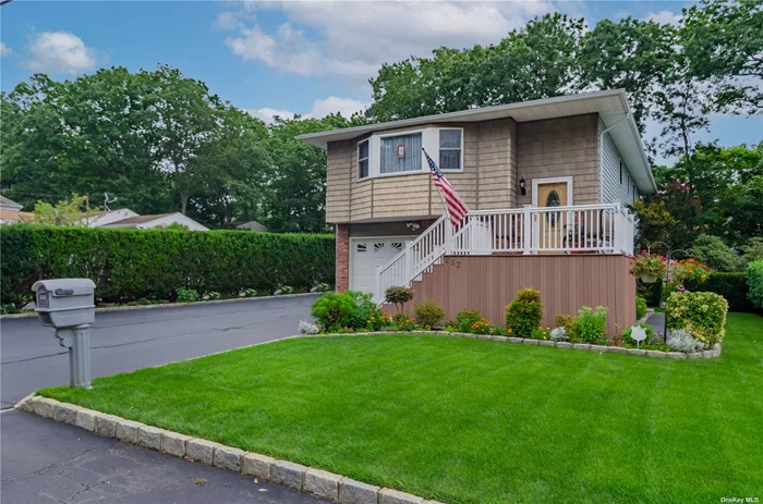 Your dream home awaits! This stunning potential mother daughter in Connetquot schools was recently Gut renovated with Quartz countertops, an open concept floor plan, and priced to sell. Schedule a tour today!