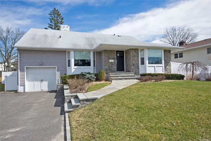 This Rare Eldorado Front To Back Split Is Renovated In And Out. Designer White Kitchen W/ Ss Appliances, Wood Flrs Thru-Out, Formal Dining Rm W/ Tray Ceiling, & Custom Wall Moldings. Living Room W/Stacked Stone/Fireplace And Vaulted Ceiling, The Master Suite Has Tray Ceiling, Built In Wall Of Closets & Large Custom Walk-in Closet, Fully Updated Master Bath. Two Additional Bedrooms With Shared Custom Bath. Lower Level Den Has Sliders To Rear Yard And A Bedroom/Office & Laundry Room. Basement Is Finished With Bedroom, Full Bath, Playroom/Gym. Designer Touches Thru-Out. Close To Shopping & Library & LiRR. Must See!