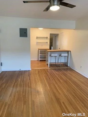 Beautiful and bright top floor 1 bedroom in the castle courts condo the unit has a private terrace and Oceanview&rsquo;s, Hardwood flooring through out plenty of closet space and has been recently updated. this rental also features a large 10x12 storage unit.