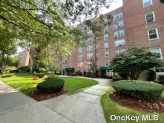 Beautiful spacious one bedroom apartment at Linden Hill Coop No.2 on Union Street. The apartment is facing the rear parking lot, very quite. Kitchen was newly updated with stylish white cabinets and granite counter top. Hardwood floors. Close to all Public Transportations (QM20 express bus 30 mins to Manhattan!!), Supermarkets , Schools, Library, Post Office, Parks. Low monthly maintenance covers all utilities, gas, electric, heat, water, snow removal, trash collection, and taxes. Cats allowed. Building Has both indoor and outdoor parking - waiting list .