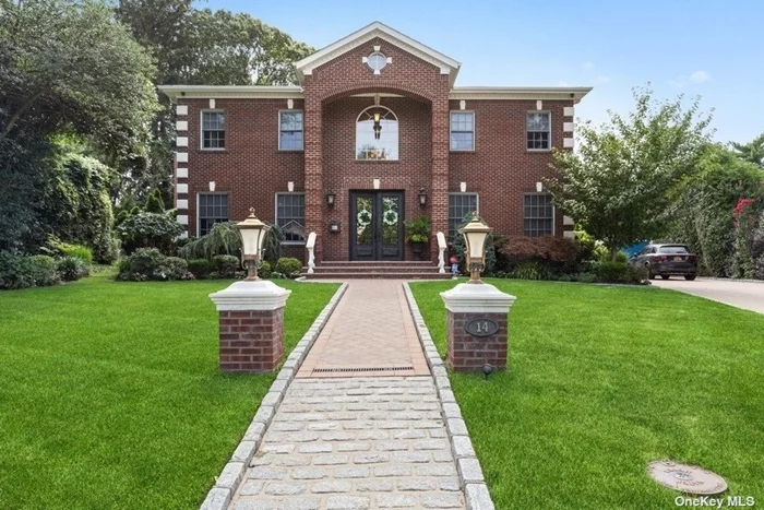 Stunning All Brick Center Hall Colonial In The Heart Of Roslyn Flower Hill. Situated On An Oversized Lot This Private Oasis Is Lovely For Entertaining. Features 5 Bedrooms With 5 Ensuite Bathrooms. Formal Dining Room With Detailed Mill Work, Gourmet Kitchen With Southern Exposures, High End Appliances And Powder Room. Control4, Hardwood Floors, Radiant Heat Throughout, Bedroom On The Main Floor For Guests. Great Room With Gas Fireplace And Access To Backyard. Finished Basement With Open Layout, High Ceilings Gym, Media Center & Half Bath. Port Washington Train Sticker, 35 Min To Manhattan. Roslyn School, Harbor Hill Elementary. Close To Americana Shops And Restaurants, Whole Foods And Golf Courses. Low Taxes!!!