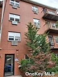 Beautiful two bedroom , one bonus room/office three bathroom apartment WOW!, new appliances,  laundry in the building, walk in closet. Full renovated apartment with new a/c in living room and both bedrooms. Brand new blinds also on the windows. Courtyard access, Close to bus and shops