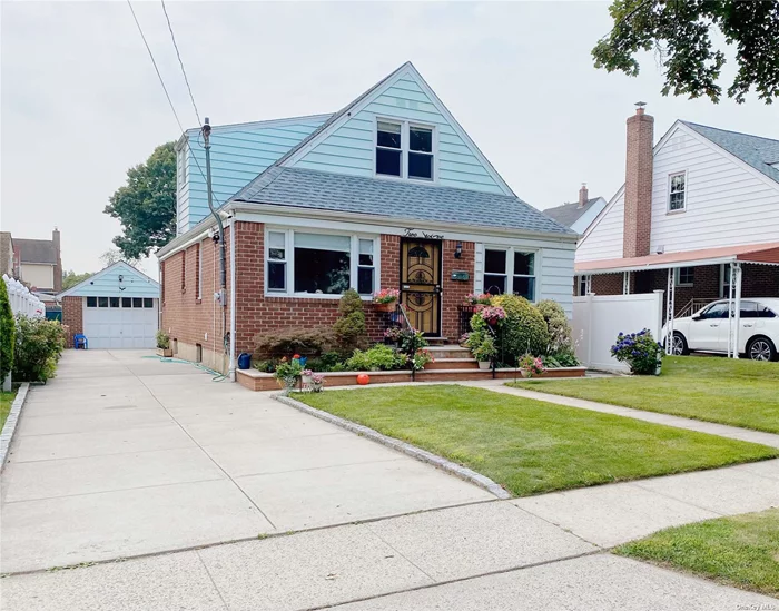 Very Lovely house with approximately 1403 Sqft, 40x105 LOT, Expanded Brick Cape features 4BR 2Bth located in New Hyde Park, New Hyde Park- Garden City school district. Owner have replaced to new Roof on 2019. This house has 3 zone heat units and ductless AC in all rooms. Hard wood floor, Bathrooms on 1st and 2nd floors, Finished Basement with storage rooms. 2 Mins drive to NHP LIRR , 2 Blocks away to Hillside Blvd. Close to public transportation (N22, Q43, X68), highways, Hospital, Gym, Dining, Groceries, Shopping...