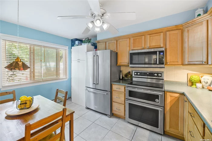 This unit at Water&rsquo;s Edge, a Premier cooperative community in Patchogue is an immaculate, 2 bedroom with generously sized rooms & a great flow throughout that leads to a private patio. Unit is also conveniently located near all amenities. Beautiful community clubhouse (available for party rentals), heated salt water IG pool & fenced in playground. PETS WELCOME & ADDITIONAL STORAGE AVAILABLE!!! Just minutes from Patchogue village restaurants, LIRR, water/ferries, etc. DON&rsquo;T MISS OUT these units go super fast. Call for an appointment now!