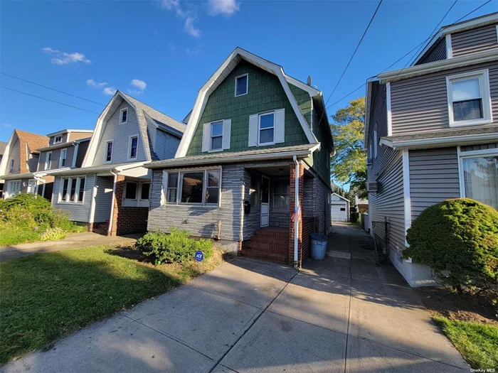 This Prime Location In The Heart Of Ozone Park Featuring A 1 Dwelling With A Great Potential.This Beautiful Property, Offers Huge Kitchen Space And Open Space Living And Dining Area.The Upper Duplex Feature 3 Bedrooms With Lots Of Natural Light With 4 Sides Exposures. Leading Top A Huge Attic Space That Can Be Converted To A Huge Master Bedroom. Additionally, There Are Washer And Dryer In The Basement..