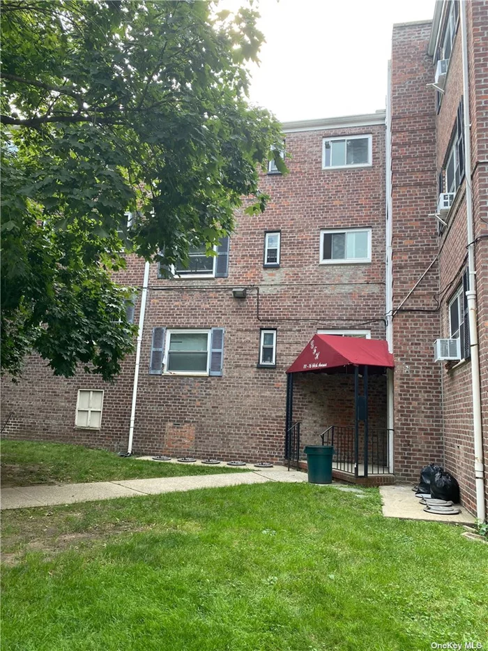 Lovely Large One Bedroom Co-Op With Hardwood Floor. All Rooms Have Windows And Closets. Well Maintenance $548.30, All Utilities Included Except Electric, Three Blocks To Subway, Close To School, Major Highways And Park.