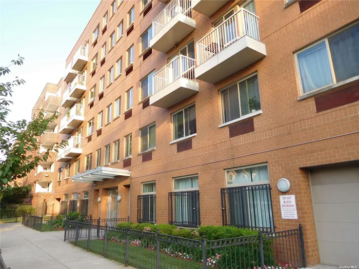 1) The apartment is located in a beautiful newer condo building built in 2009, features with elevator, gym, yoga room & laundry room. Tax abatement is in effect until 2024. Current property tax per year is: $304.96 for the apartment & $30.60 for the parking space, total tax is: $335.56. 2) Modern design with open big EIK, freshly painted, gas heating & cooking, higher floor with balcony overlooking the quiet & tree lined residential neighborhood. 3) Separate deeded parking space in the indoor garage #24 is included. 4) Low monthly common charge: $277.62 for the apartment & $31.98 for the parking space, totally $309.60. 5) Convenient location: short walk to E & F trains (Briarwood Station), express bus QM6 (on Union Tpke) to Manhattan, and local bus Q20A/Q20B (on Main Street) to Flushing.