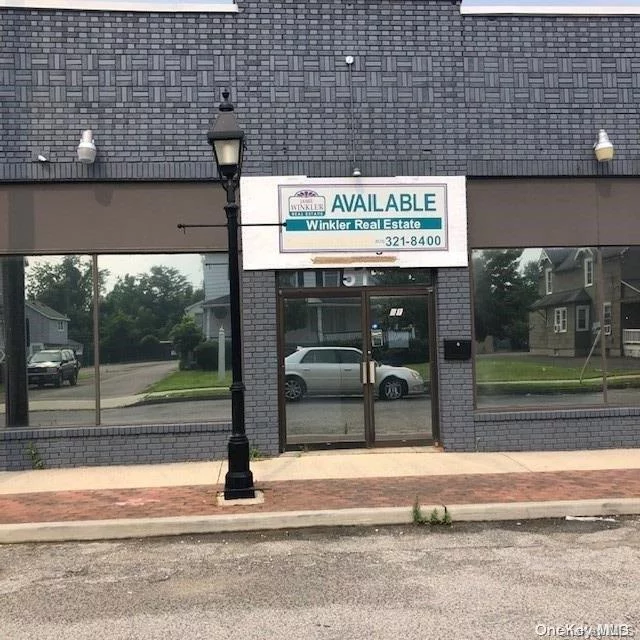 Single and Separate Commercial Building in the Heart of Downtown Bay Shore with 4, 553 Square Feet on a 50&rsquo; x 220&rsquo; Parcel with Room in the Rear for Parking. Walking Distance to the LIRR and Main Street Bay Shore&rsquo;s Shops and Restaurants. Suitable for Multiple Uses: Restaurant - Food Services - Retail - Office - Medical and More! Vacant Space in Need of a Full Build-Out. Rent is $22/sf Plus Property Taxes of $21, 142! Owner wants OFFERS!