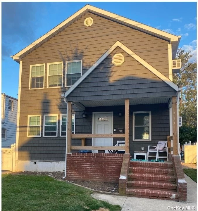 Brand new gut renovated in 2020, 3 bedroom 1 bath!! Spacious lower level unit with use of yard. Ample street parking. Laundry in unit. Wall unit AC&rsquo;s .Prime location in/out of Town and near Train. Small dog allowed at owners discretion. perfect for Commuters!