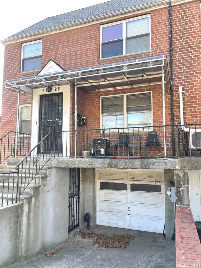 3 Bed 2 Bath Living/Dining Room Kitchen With Full Finished Basement. 10-15 Minutes Walk To St. John&rsquo;s University and Francis Lewis High School. Close To Bus. Convenience To All. All Info Is Not Guaranteed, Prospective Tenant Should Re-Verify By Self