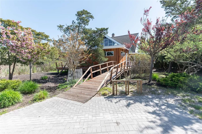 Very Bright & Airy Cozy Home Located Very Close To Children&rsquo;s Playground- Perfect For Families. 5 Bedrooms Sleeps 10 And 2 Full Baths Plus An Outside Shower! This Home Also Includes 4 Bikes, A Wagon, A Beach Umbrella And 8 Beach Chairs.
