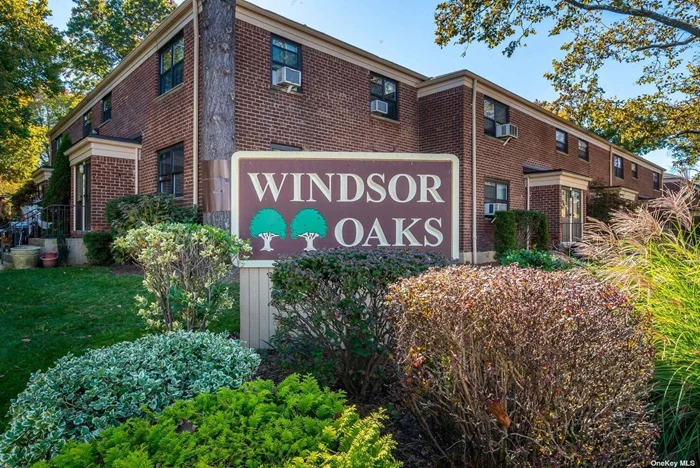 Wow!! No Board Approval.... Move right into this move -in -ready corner unit 1st floor unit with private entrance which   has been fully renovated. Brand new kitchen and bath and new hardwood floors throughout. Windsor Oaks community offers loads of conveniences and boasts beautiful lush greenery situated on this 43 acre complex. Close proximity to shopping, and is minutes to all major highways. Top rated schools, off street parking and private entrance and its even DOG friendly. Enjoy nature and nearby Cunningham and Alley Pond park. Look no further and make this your next home!