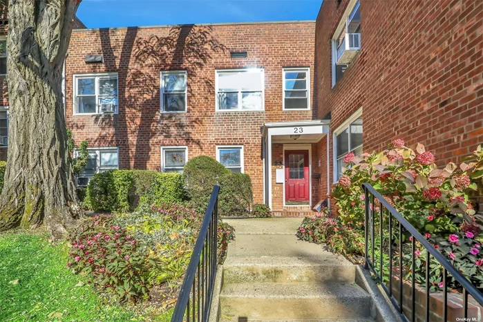 Roslyn Gardens, Two Bedroom Unit that Features A Entry Foyer, Dining Room, Living Room, Kitchen, Bath, and Hardwood Floors with court yard views. Ready to move in.