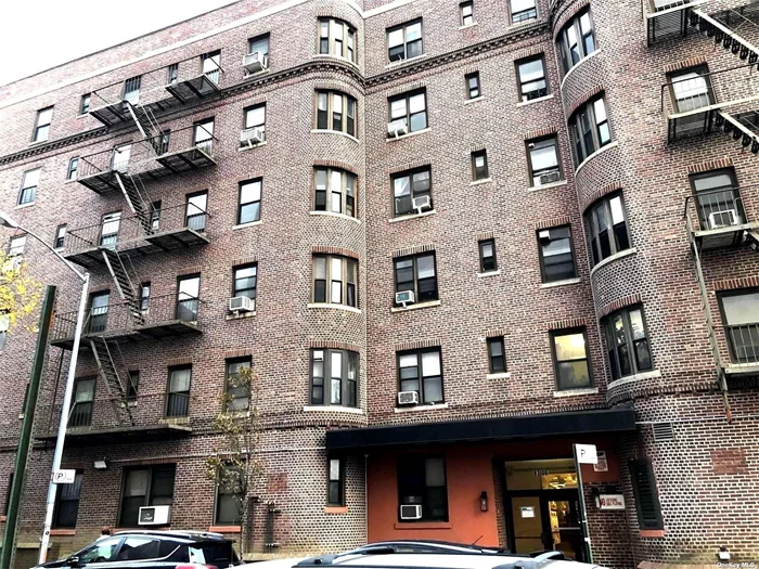 This Coop located in center of the Elmhurst Queens NYC. Large size COOP, approximately 850 sq ft, the COOP No flip tax & sublet allowed. Unit have many of the closets, Updated Kitchen features wood cabinets and granite countertops. Close to Subway & all transportation & restaurants & supermarket.