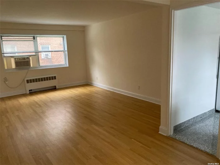 Great Neck. Nicely Updated First Floor 1 Bedroom/1 Bath Apartment Rental In Prime Great Neck Location. Hardwood Floors Throughout. Three Exposures (South, East, West)! 1 Block From Shopping/Lirr. Easy Access To All Highways & Hospital. Gas Cooking. Heat And Water Included. On Site Laundry And Super. Indoor Parking Available (Additional $)