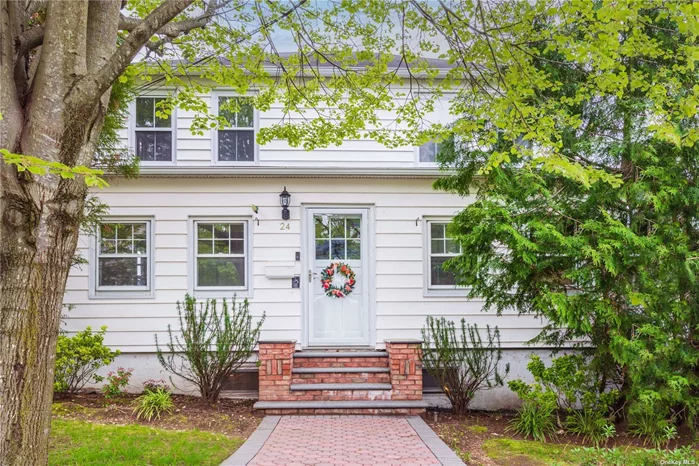 Charming 3 bedroom 1.5 bath in the heart of Oyster Bay. Spacious living room overlooking deck and yard. Generous sized dining room and custom kitchen. Enclosed front porch. Powder room and laundry. 2 car detached garage. Close to the village, shops, beach and park.