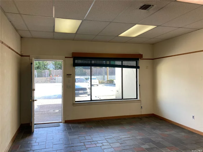 Join Seven Other Successful Retailers in 400 Glen Cove Avenue. This 700 SF Space offers a strong branding opportunity with 200 Feet of Frontage. Former Use was a Accounting Office. All Uses Considered. 65 Parking Spots on Site.