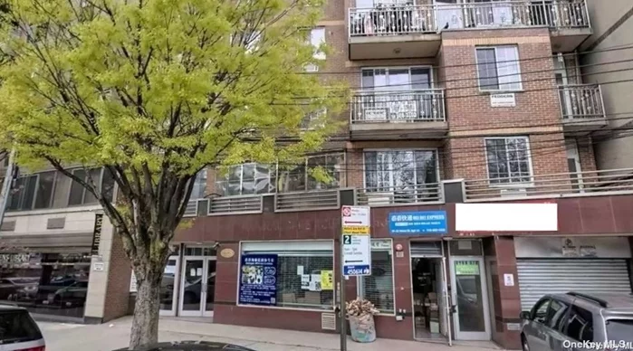 Ground level store front. Excellent investment property in the heart of Flushing. Great for a user, investor, and/or taxpayer. Currently using as a shipping service. Tenants pay their own utilities. Close to everything, lots of foot traffic, corner of 32nd Street and Union Avenue.